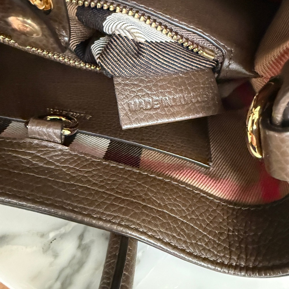 Burberry Small Bermondsey Shoulder Bag Brown Grain Leather Check Bag - Picture 11 of 16